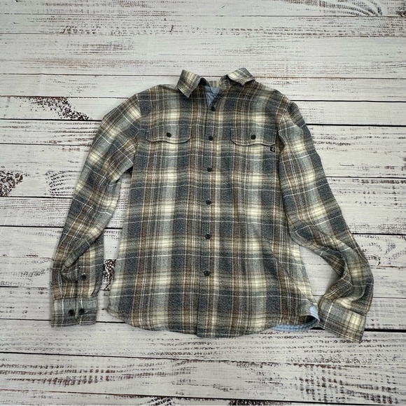 Lot of 3 Marmot Men’s Size Small & Medium Button Down Long & Short Sleeve Shirts - Picture 16 of 16